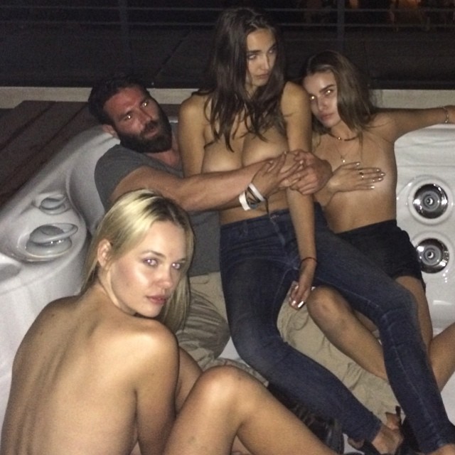 Dan bilzerian nudes ♥ J'étais heureux , puis j'ai follow ce 